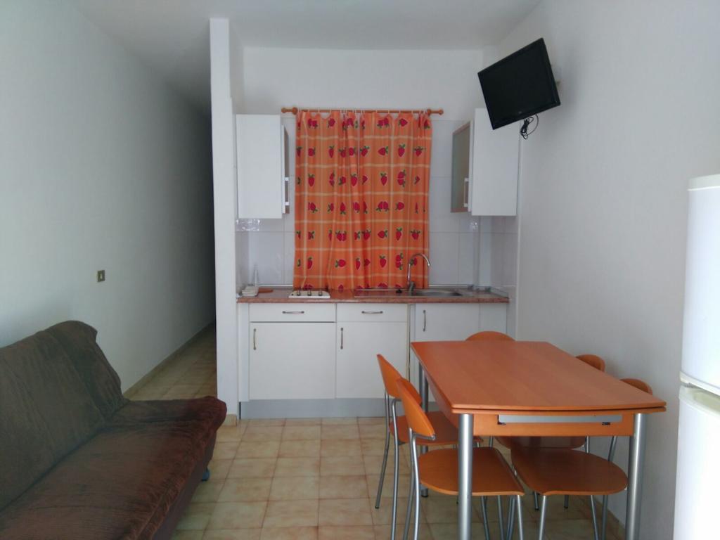 Apartamentos Noda Playa de Santiago  Exterior photo